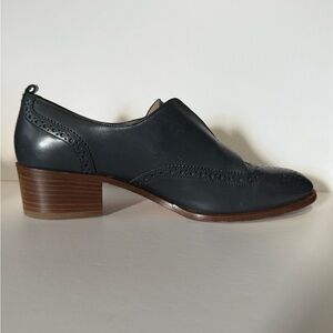 J.Crew Women’s Navy Blue Leather Slip-On Oxfords | Size 9 Classic Shoes